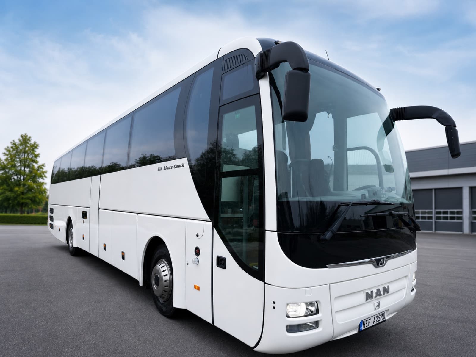 Autobus HEFA MAN Lion's Coach připravený pro skupinovou přepravu